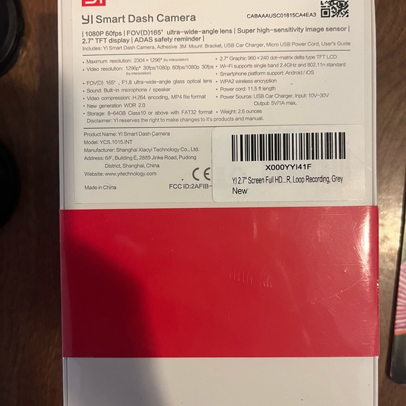 Yi Smart Dash Camera with SD card and Mounts - Picture 4 of 5